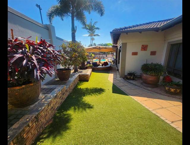 3 BEDROOM HOUSE FOR SALE IN UMHLALI GOLF ESTATE